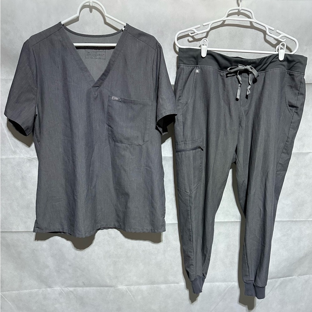 Figs Women Graphite Catarina 1-Pocket Top XL & Zamora Jogger XL / P Scrub Pants